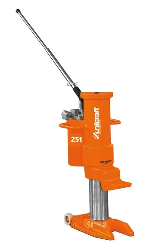 boukal1-3078350